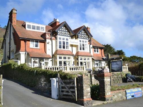 The Sandrock Lynton Buitenkant foto